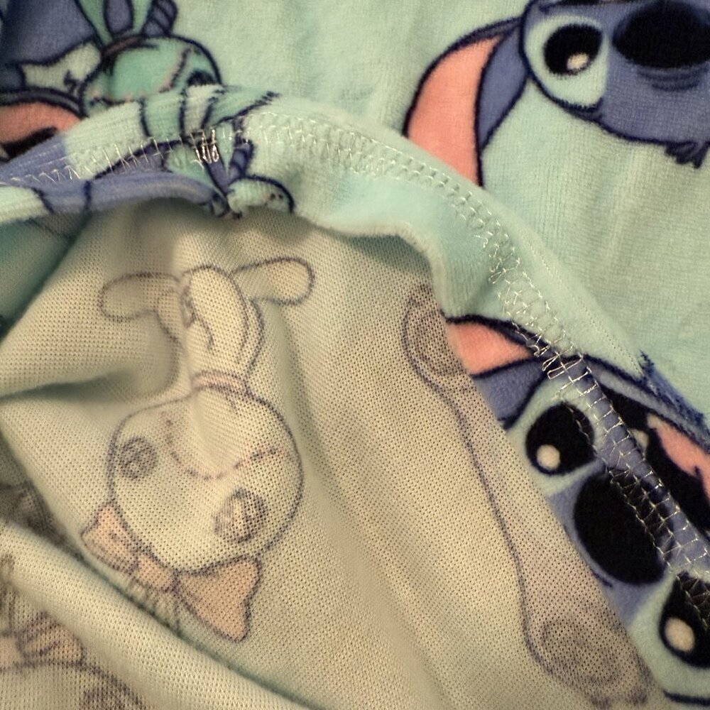 2 Piece Disney Lilo &‎ Stitch Women’s Pajama Set XL 16-18 - Picture 13 of 15